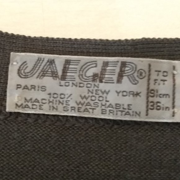 Jaeger 100% Wool Grey Cardidan - Picture 2 of 3